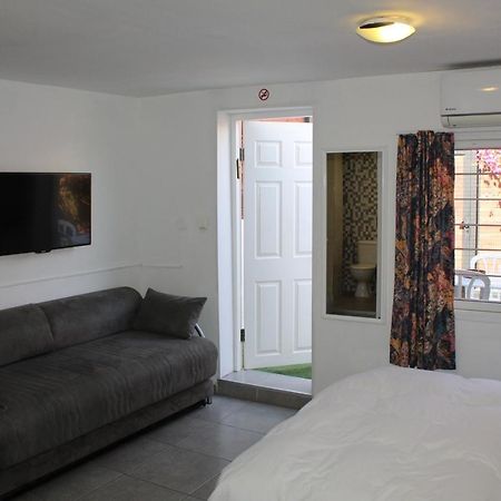 Villa Kibel Apartments Eilat Buitenkant foto